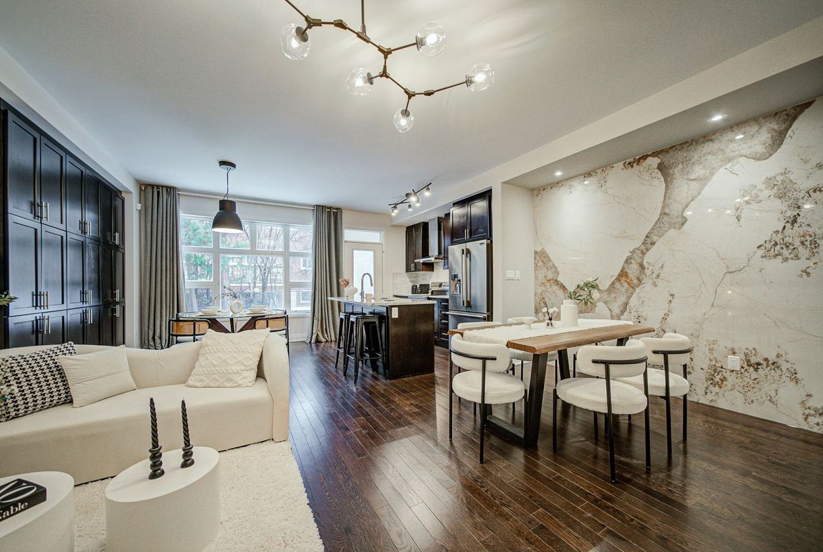 42 Causland Lane Richmond Hill 42 Causland Lane Richmond Hill