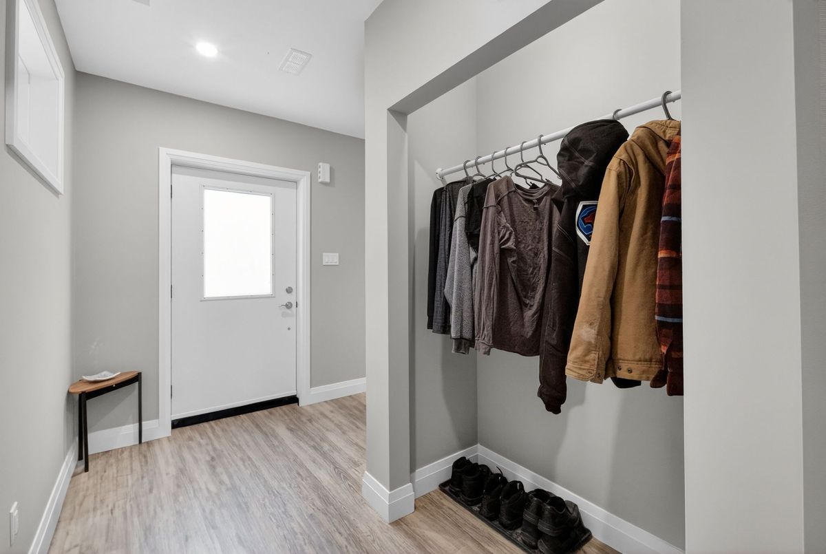 80 Gardiner Drive Bradford West Gwillimbury 80 Gardiner Drive Bradford West Gwillimbury