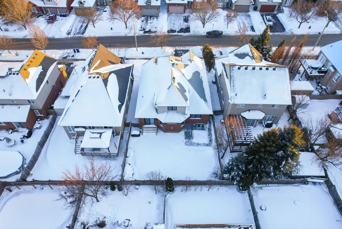 80 Gardiner Drive Bradford West Gwillimbury 80 Gardiner Drive Bradford West Gwillimbury