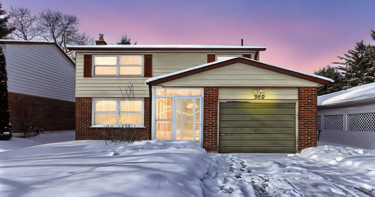 382 Handley Crescent Newmarket