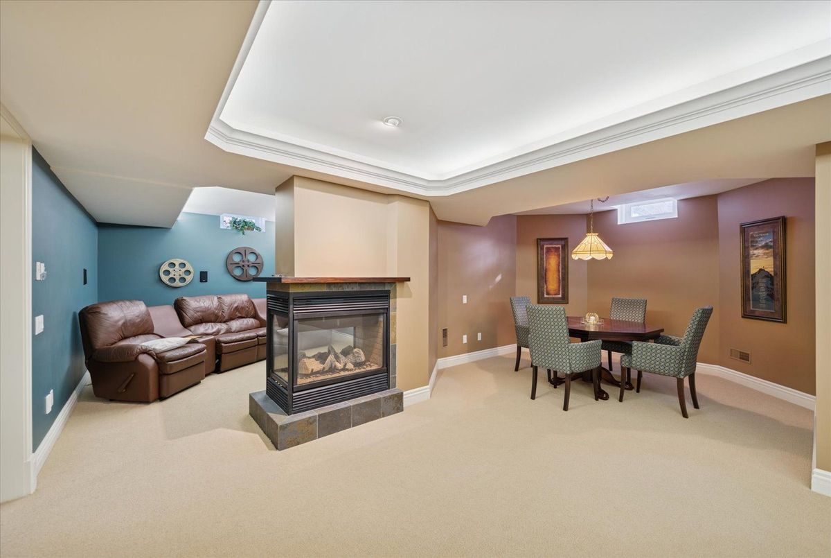 9 Winterport Court Richmond Hill 9 Winterport Court Richmond Hill