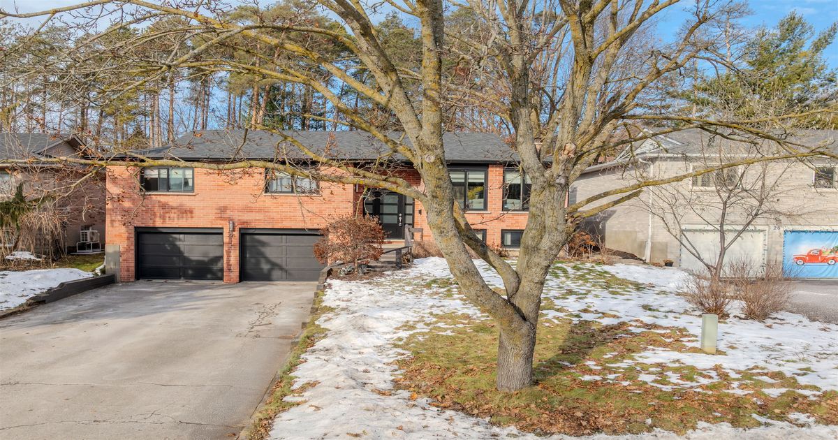 26 Beckett Avenue East Gwillimbury