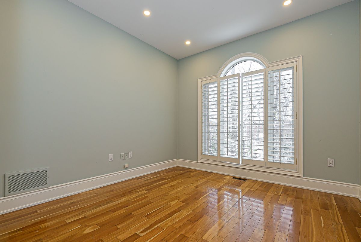 369 Coventry Hill Trail Newmarket 369 Coventry Hill Trail Newmarket