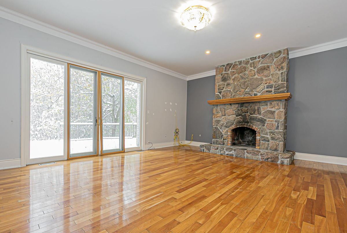 369 Coventry Hill Trail Newmarket 369 Coventry Hill Trail Newmarket