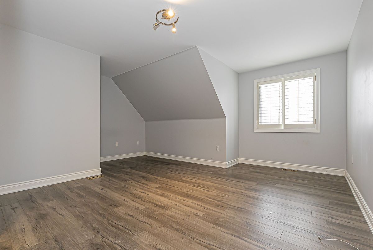 369 Coventry Hill Trail Newmarket 369 Coventry Hill Trail Newmarket