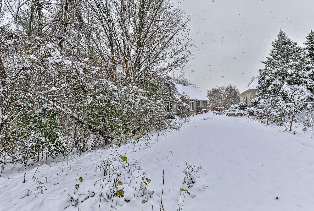 369 Coventry Hill Trail Newmarket 369 Coventry Hill Trail Newmarket