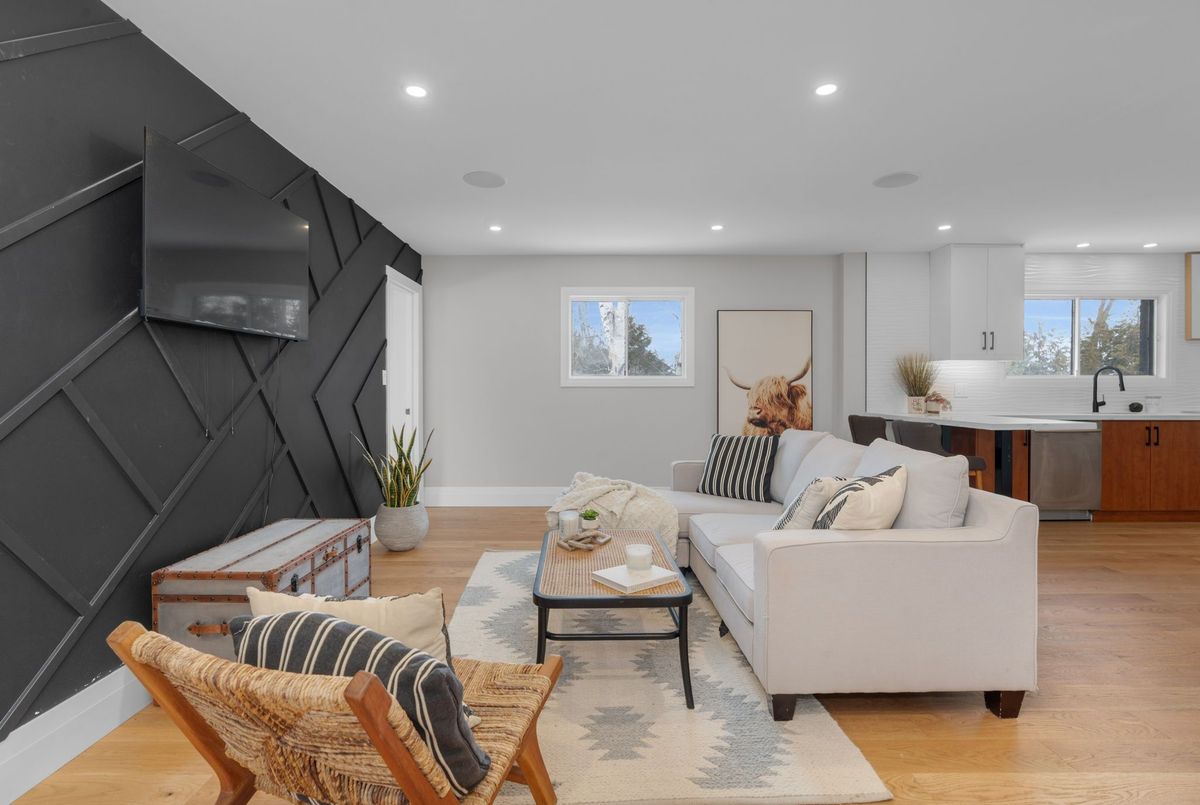 943 Barry Avenue Innisfil 943 Barry Avenue Innisfil