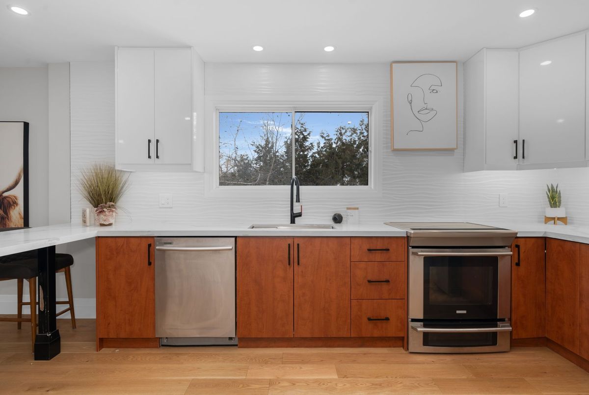 943 Barry Avenue Innisfil 943 Barry Avenue Innisfil