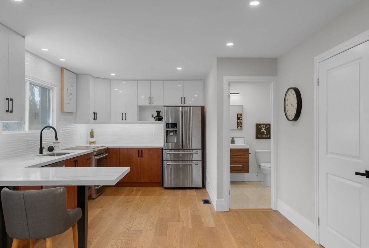 943 Barry Avenue Innisfil 943 Barry Avenue Innisfil