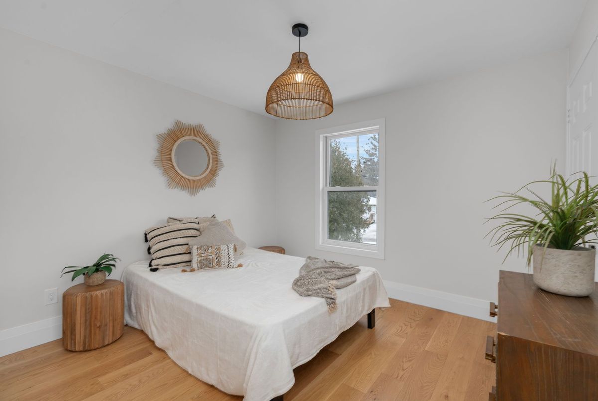 943 Barry Avenue Innisfil 943 Barry Avenue Innisfil