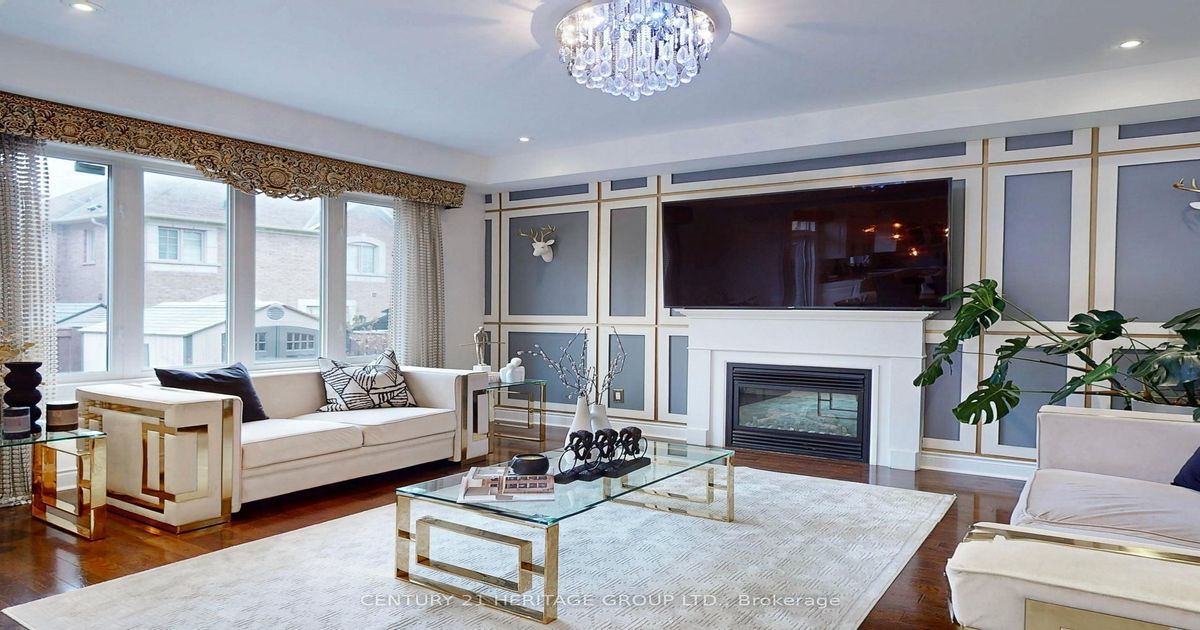 1062 Blackhall Crescent Newmarket