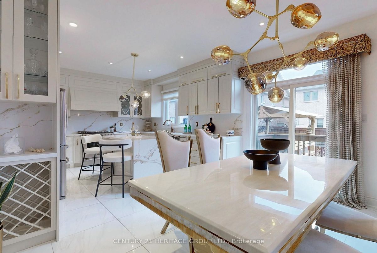 1062 Blackhall Crescent Newmarket 1062 Blackhall Crescent Newmarket