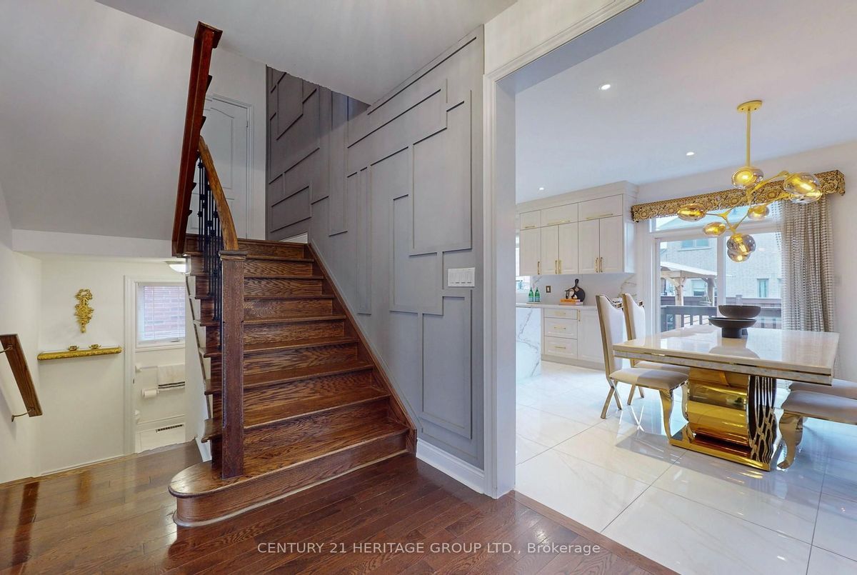 1062 Blackhall Crescent Newmarket 1062 Blackhall Crescent Newmarket