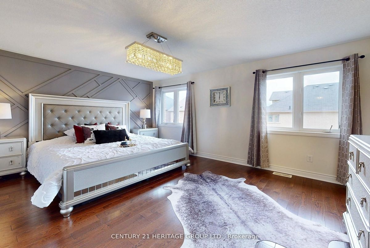 1062 Blackhall Crescent Newmarket 1062 Blackhall Crescent Newmarket