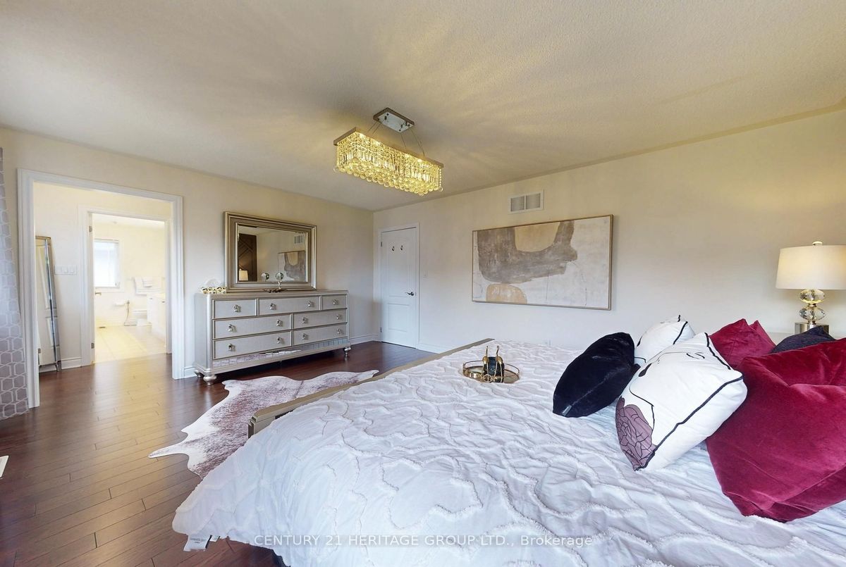 1062 Blackhall Crescent Newmarket 1062 Blackhall Crescent Newmarket