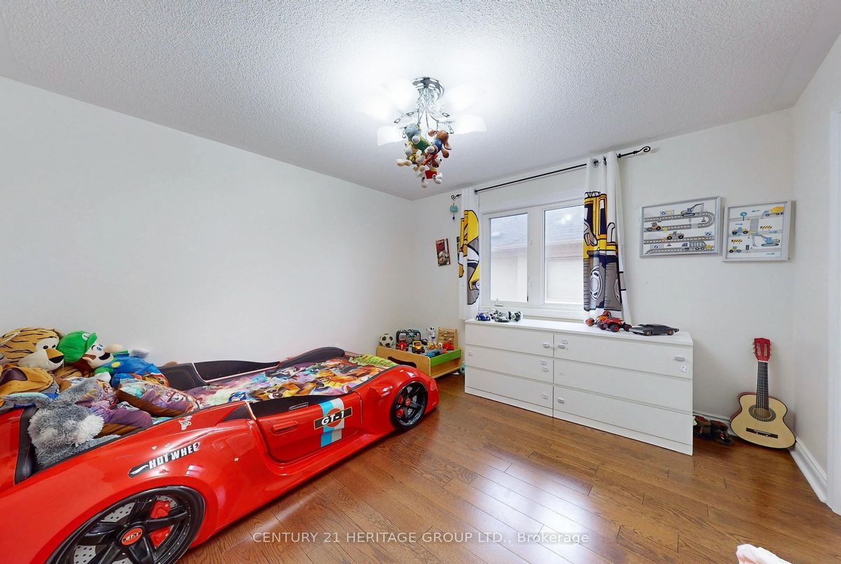 1062 Blackhall Crescent Newmarket 1062 Blackhall Crescent Newmarket