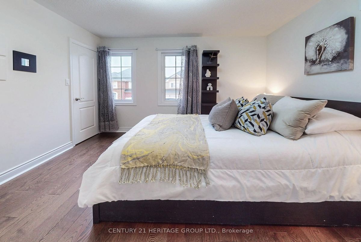 1062 Blackhall Crescent Newmarket 1062 Blackhall Crescent Newmarket