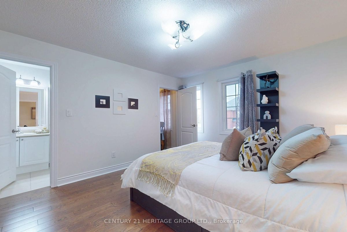 1062 Blackhall Crescent Newmarket 1062 Blackhall Crescent Newmarket