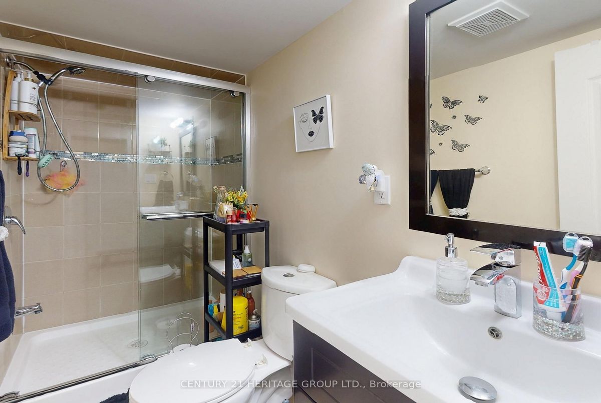 1062 Blackhall Crescent Newmarket 1062 Blackhall Crescent Newmarket