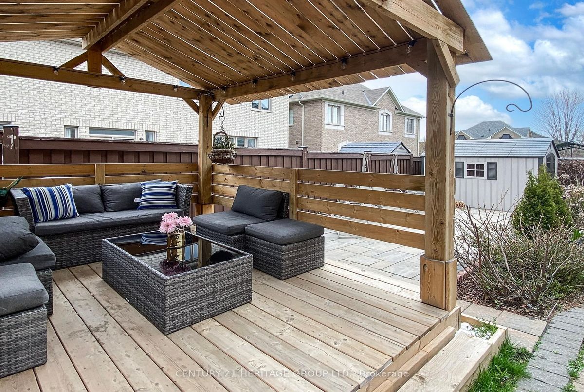 1062 Blackhall Crescent Newmarket 1062 Blackhall Crescent Newmarket