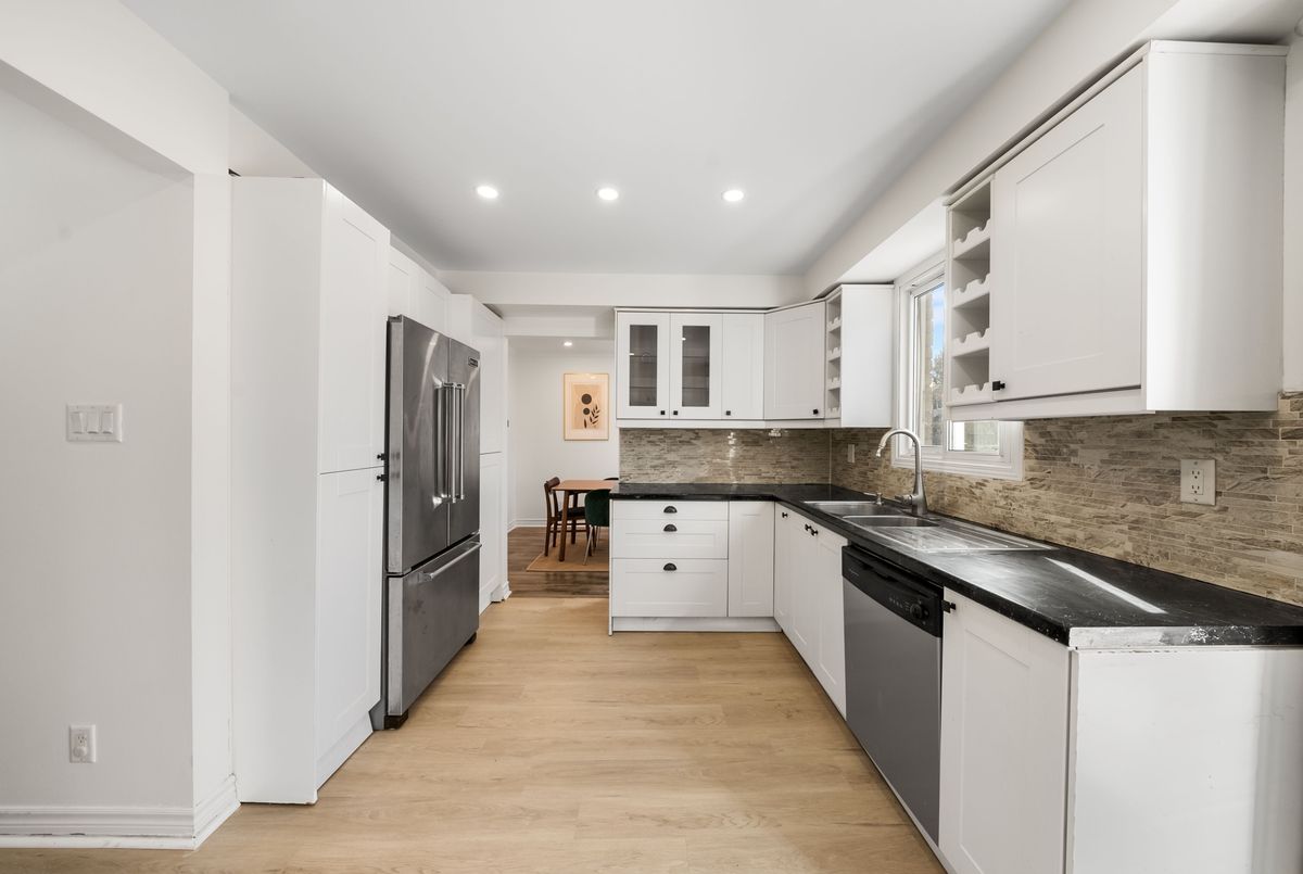 2 Windover Drive Georgina 2 Windover Drive Georgina