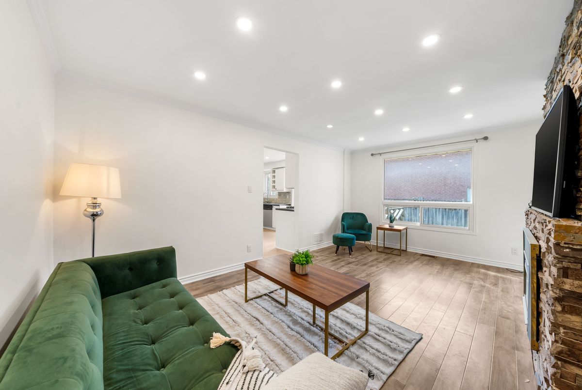 2 Windover Drive Georgina 2 Windover Drive Georgina