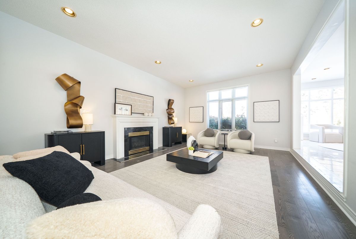 92 Springbrook Drive Richmond Hill 92 Springbrook Drive Richmond Hill