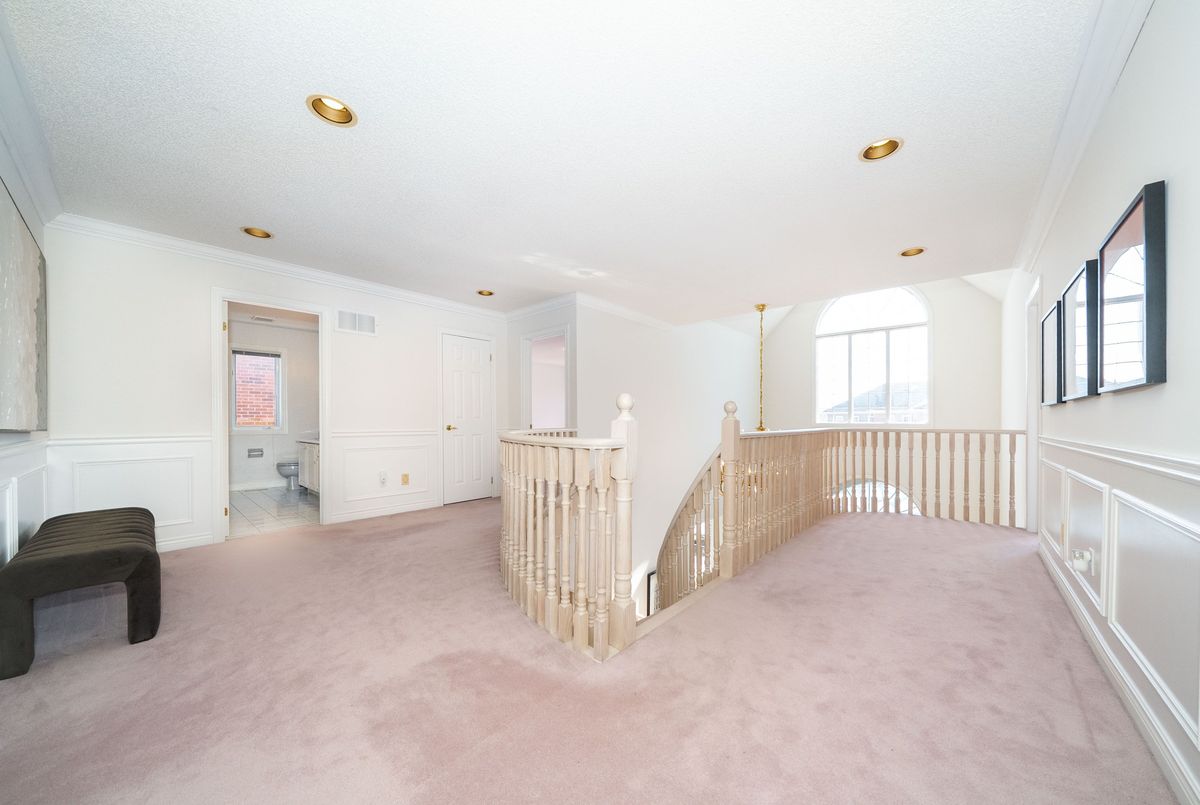 92 Springbrook Drive Richmond Hill 92 Springbrook Drive Richmond Hill