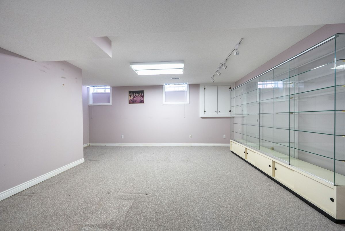 92 Springbrook Drive Richmond Hill 92 Springbrook Drive Richmond Hill