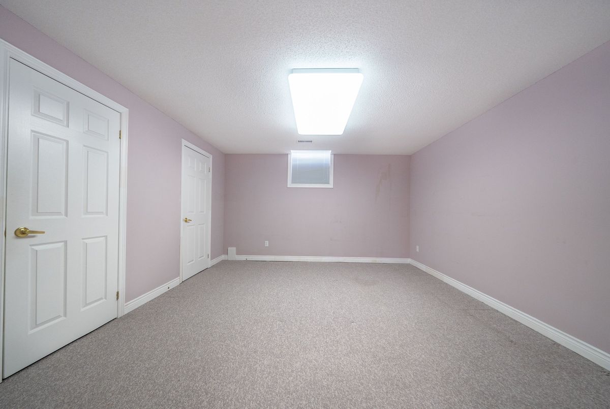 92 Springbrook Drive Richmond Hill 92 Springbrook Drive Richmond Hill