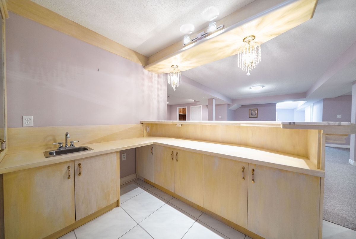 92 Springbrook Drive Richmond Hill 92 Springbrook Drive Richmond Hill