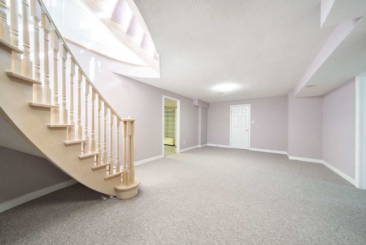 92 Springbrook Drive Richmond Hill 92 Springbrook Drive Richmond Hill