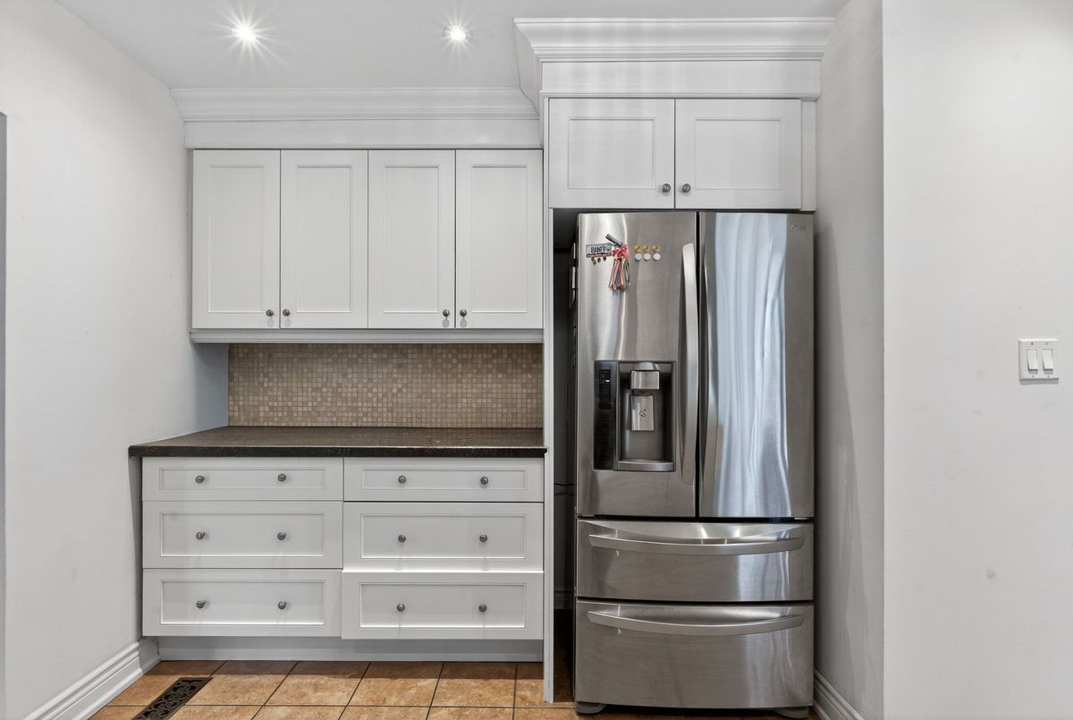 215 Grandview Avenue Markham 215 Grandview Avenue Markham