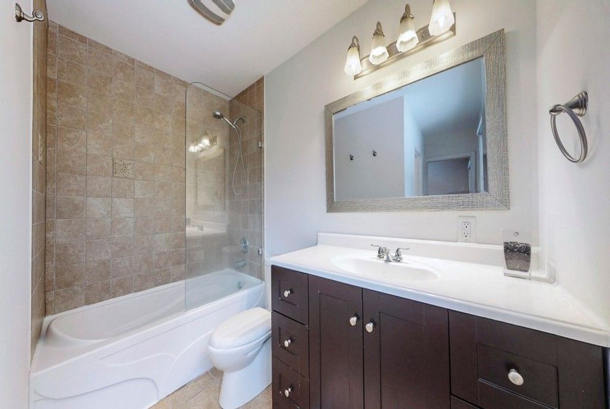 215 Grandview Avenue Markham 215 Grandview Avenue Markham