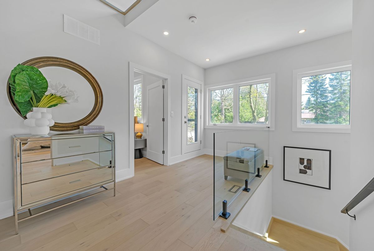 6030 Hillsdale Drive Whitchurch-Stouffville 6030 Hillsdale Drive Whitchurch-Stouffville