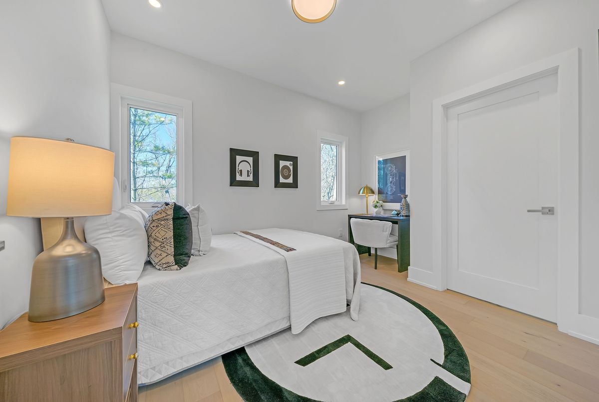 6030 Hillsdale Drive Whitchurch-Stouffville 6030 Hillsdale Drive Whitchurch-Stouffville