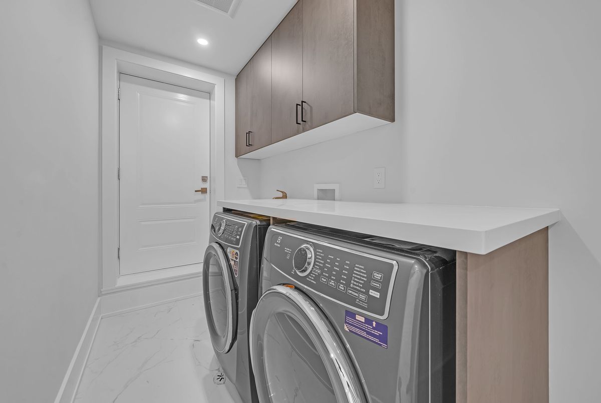 6030 Hillsdale Drive Whitchurch-Stouffville 6030 Hillsdale Drive Whitchurch-Stouffville