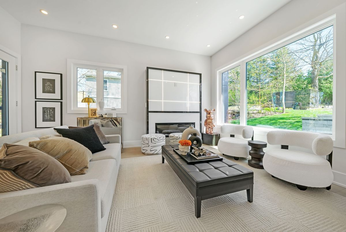 6030 Hillsdale Drive Whitchurch-Stouffville 6030 Hillsdale Drive Whitchurch-Stouffville