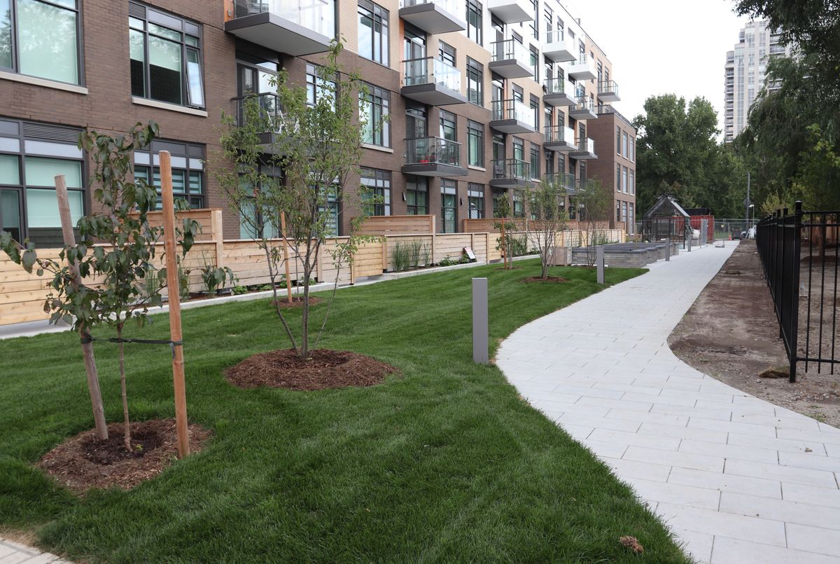 8 Beverley Glen Boulevard Vaughan 8 Beverley Glen Boulevard Vaughan