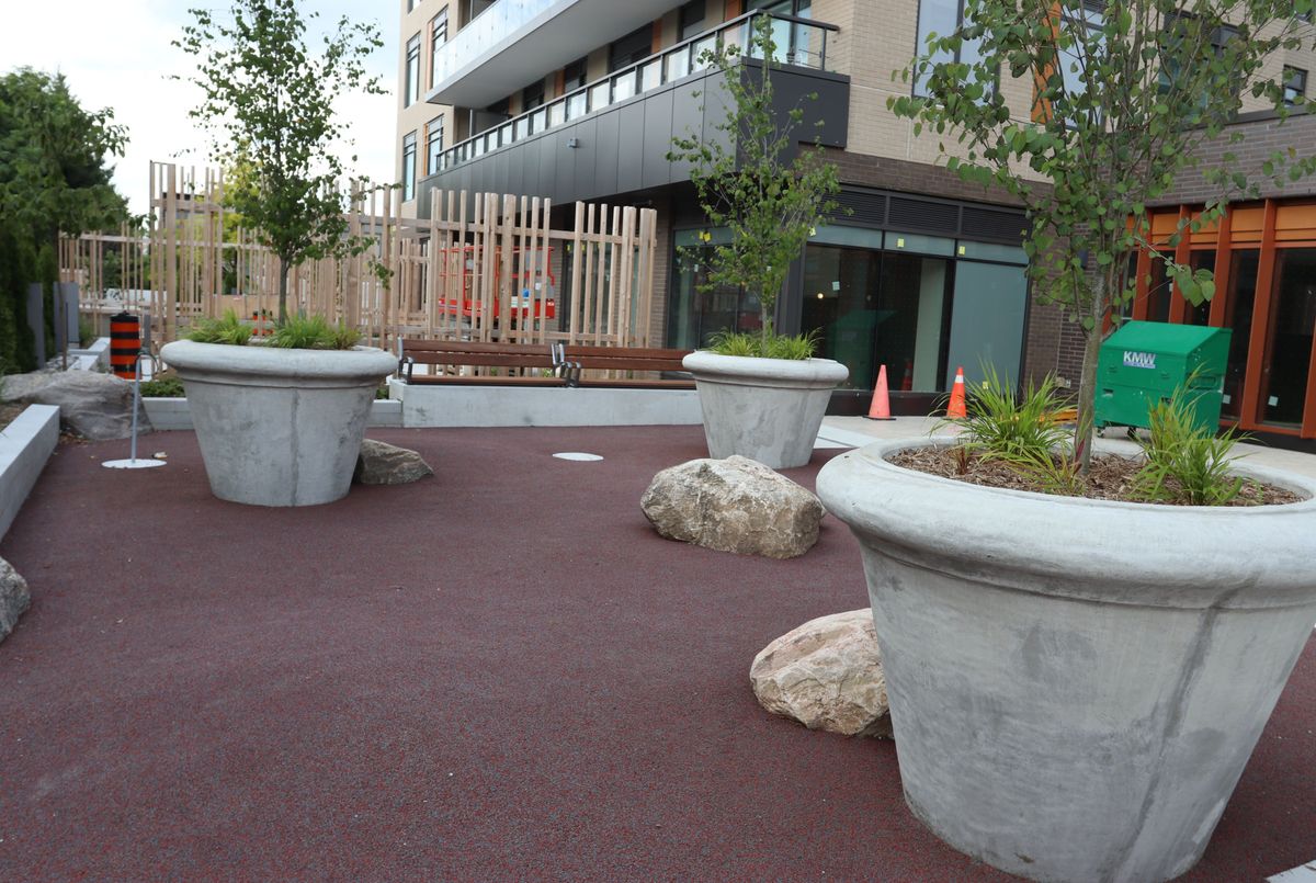 8 Beverley Glen Boulevard Vaughan 8 Beverley Glen Boulevard Vaughan