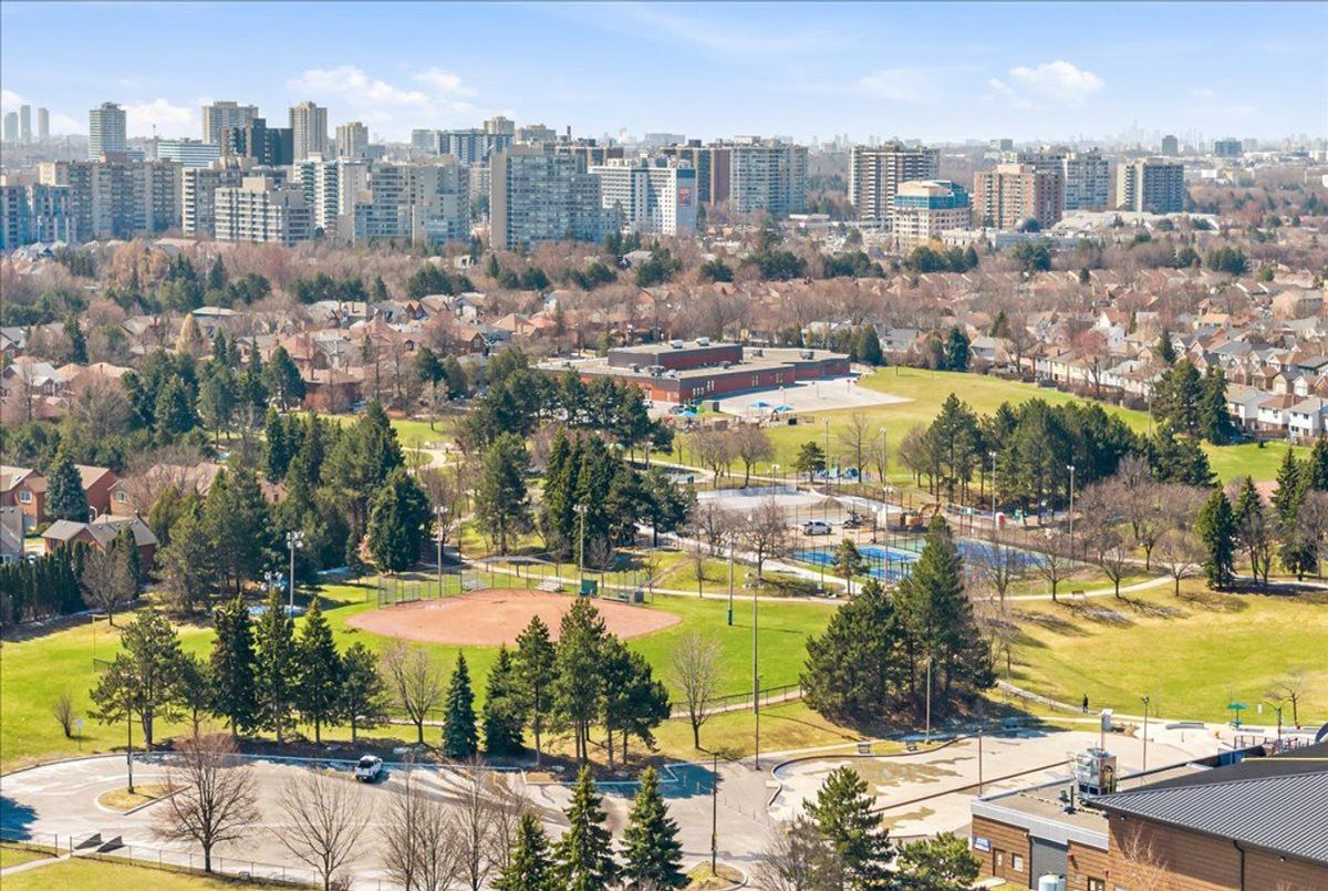 333 Clark Avenue W Vaughan 333 Clark Avenue W Vaughan