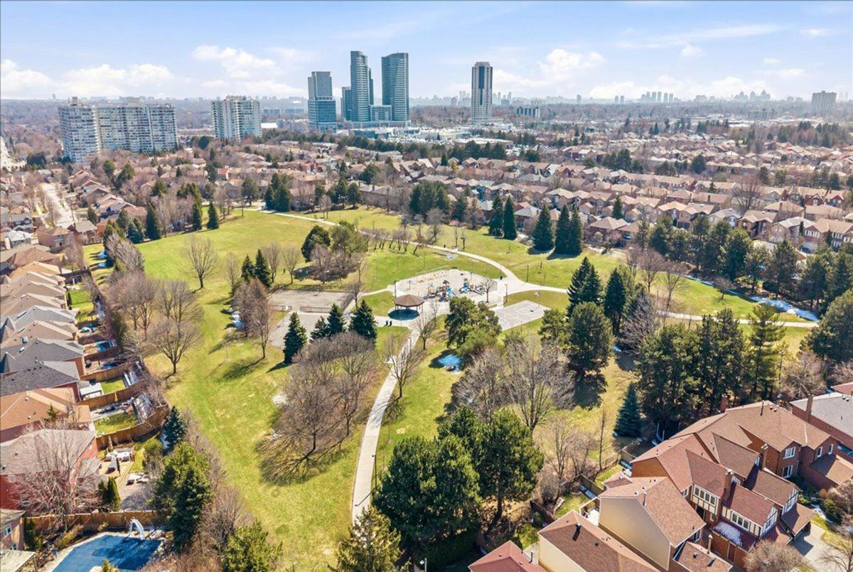 333 Clark Avenue W Vaughan 333 Clark Avenue W Vaughan