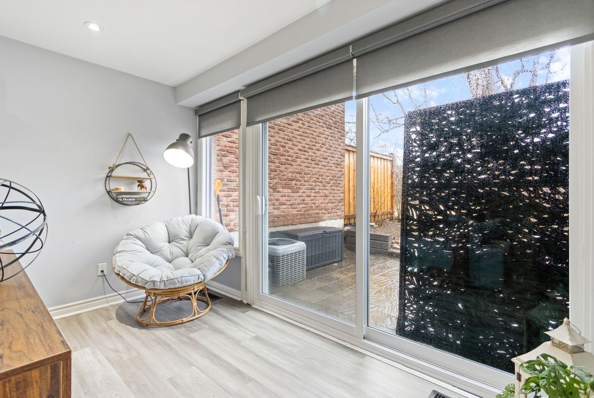 219 Milestone Crescent Aurora 219 Milestone Crescent Aurora