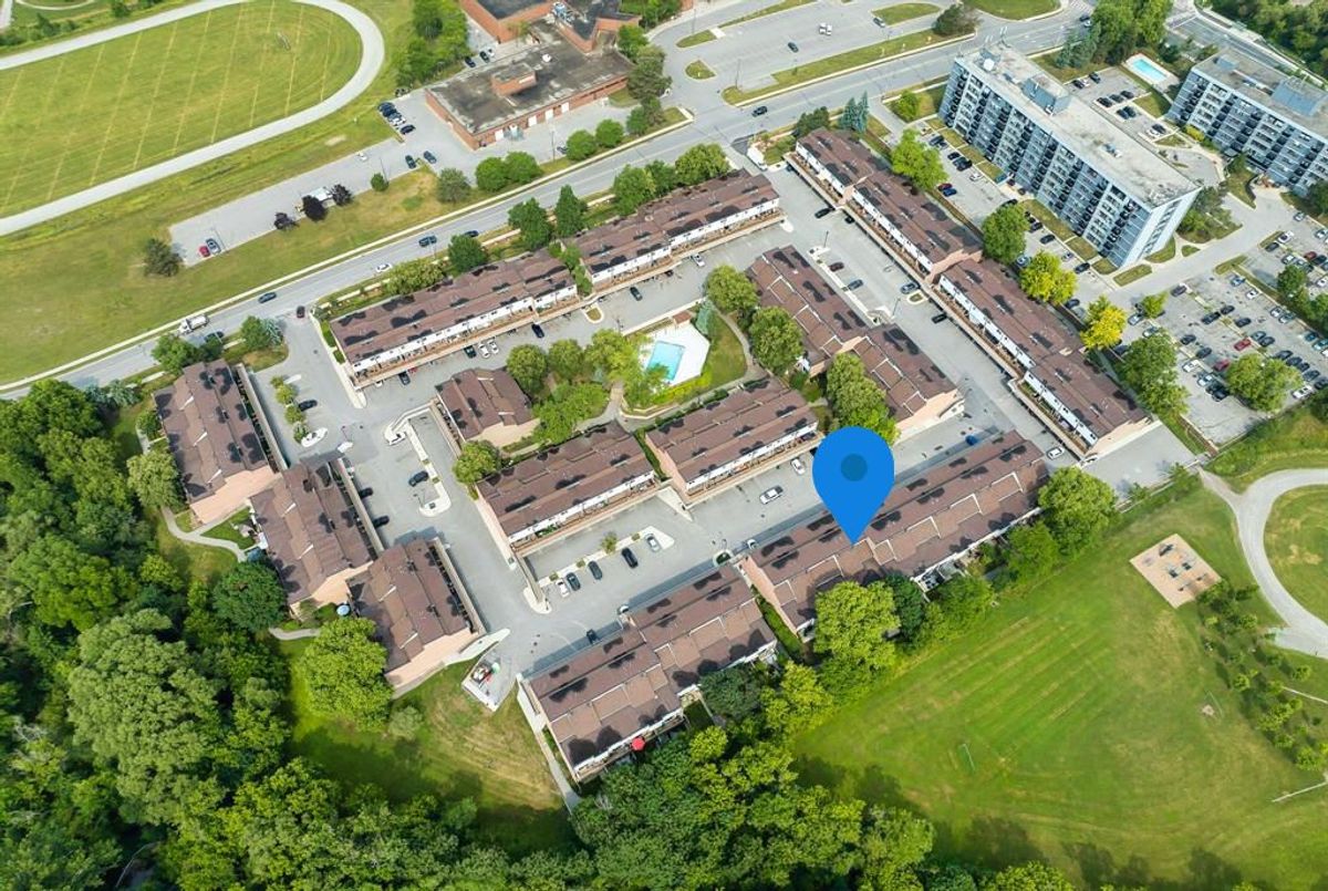 219 Milestone Crescent Aurora 219 Milestone Crescent Aurora