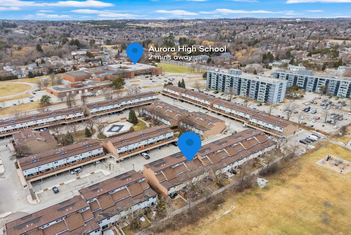 219 Milestone Crescent Aurora 219 Milestone Crescent Aurora