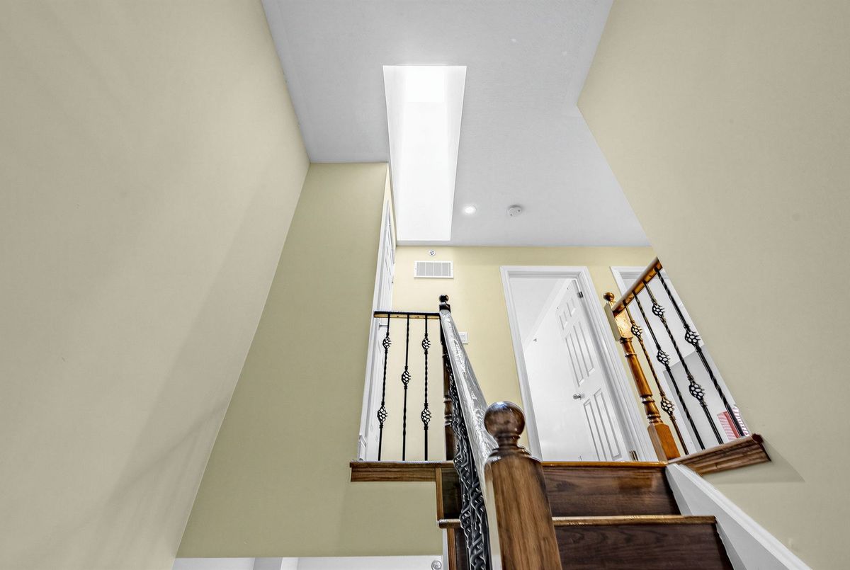 8 Brighton Place Vaughan 8 Brighton Place Vaughan