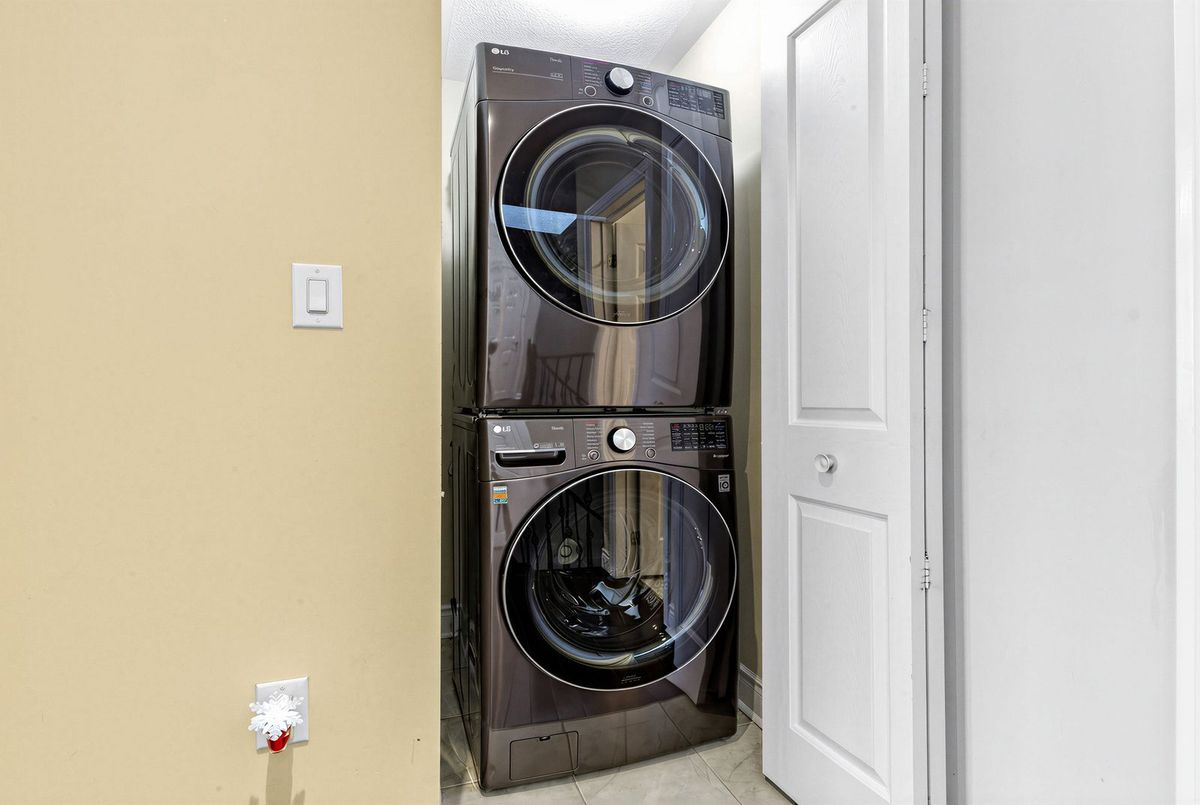 8 Brighton Place Vaughan 8 Brighton Place Vaughan