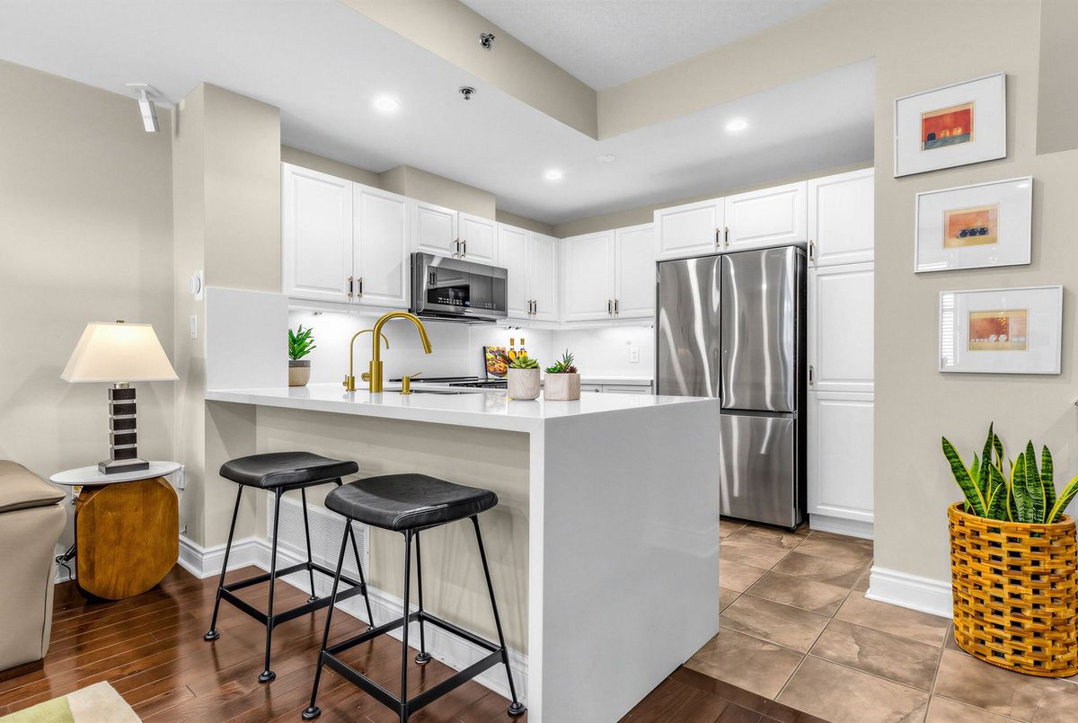 8 Brighton Place Vaughan 8 Brighton Place Vaughan