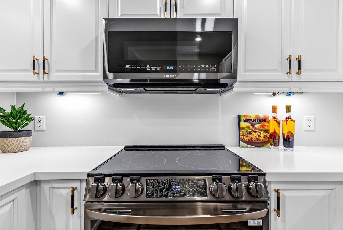 8 Brighton Place Vaughan 8 Brighton Place Vaughan