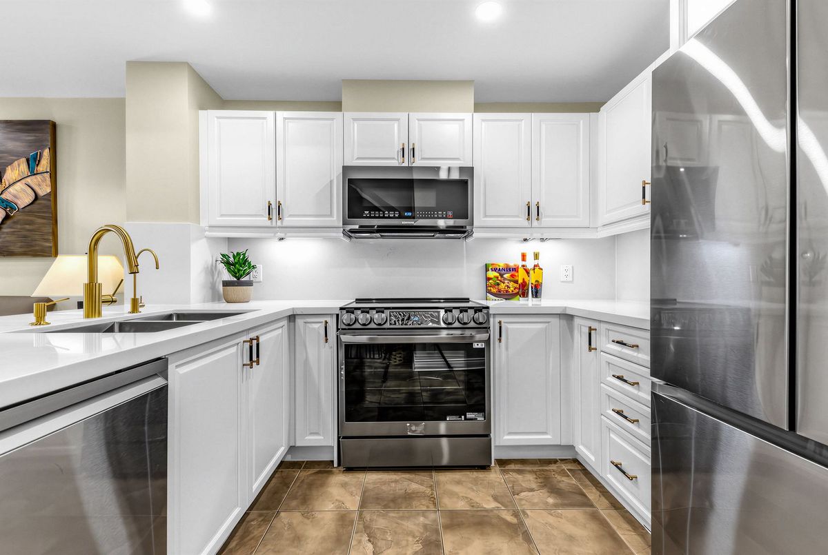 8 Brighton Place Vaughan 8 Brighton Place Vaughan